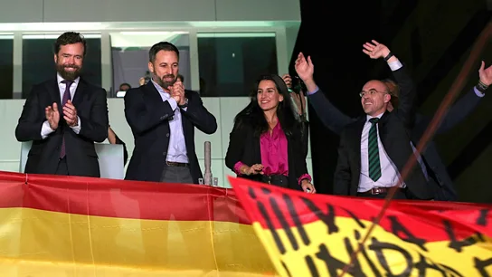 Espinosa de los Monteros, Abascal y Monasterio celebran los resultados del 10N Espinosa de los Monteros, Abascal y Monasterio celebran los resultados del 10N