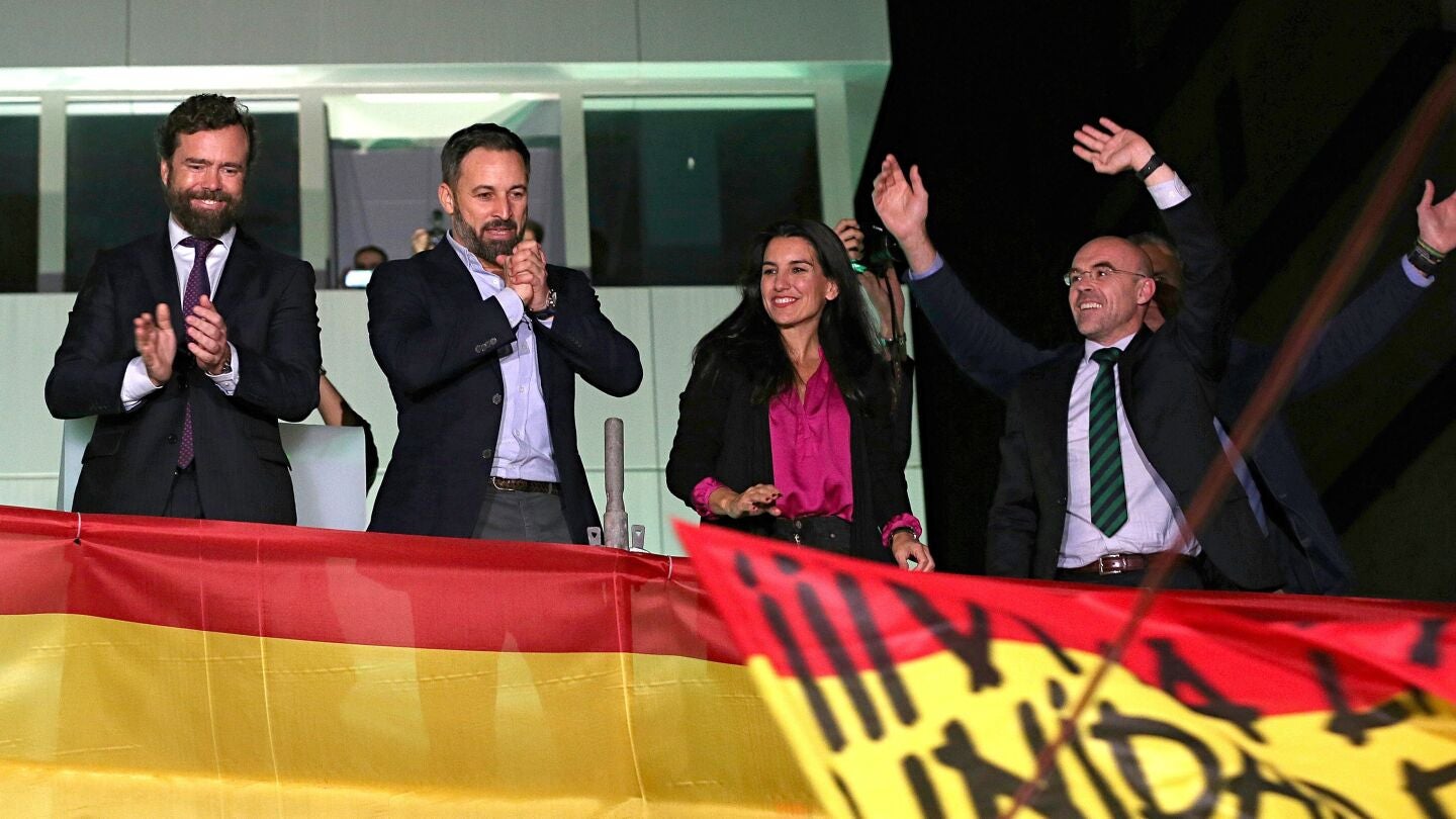 Espinosa de los Monteros, Abascal y Monasterio celebran los resultados del 10N