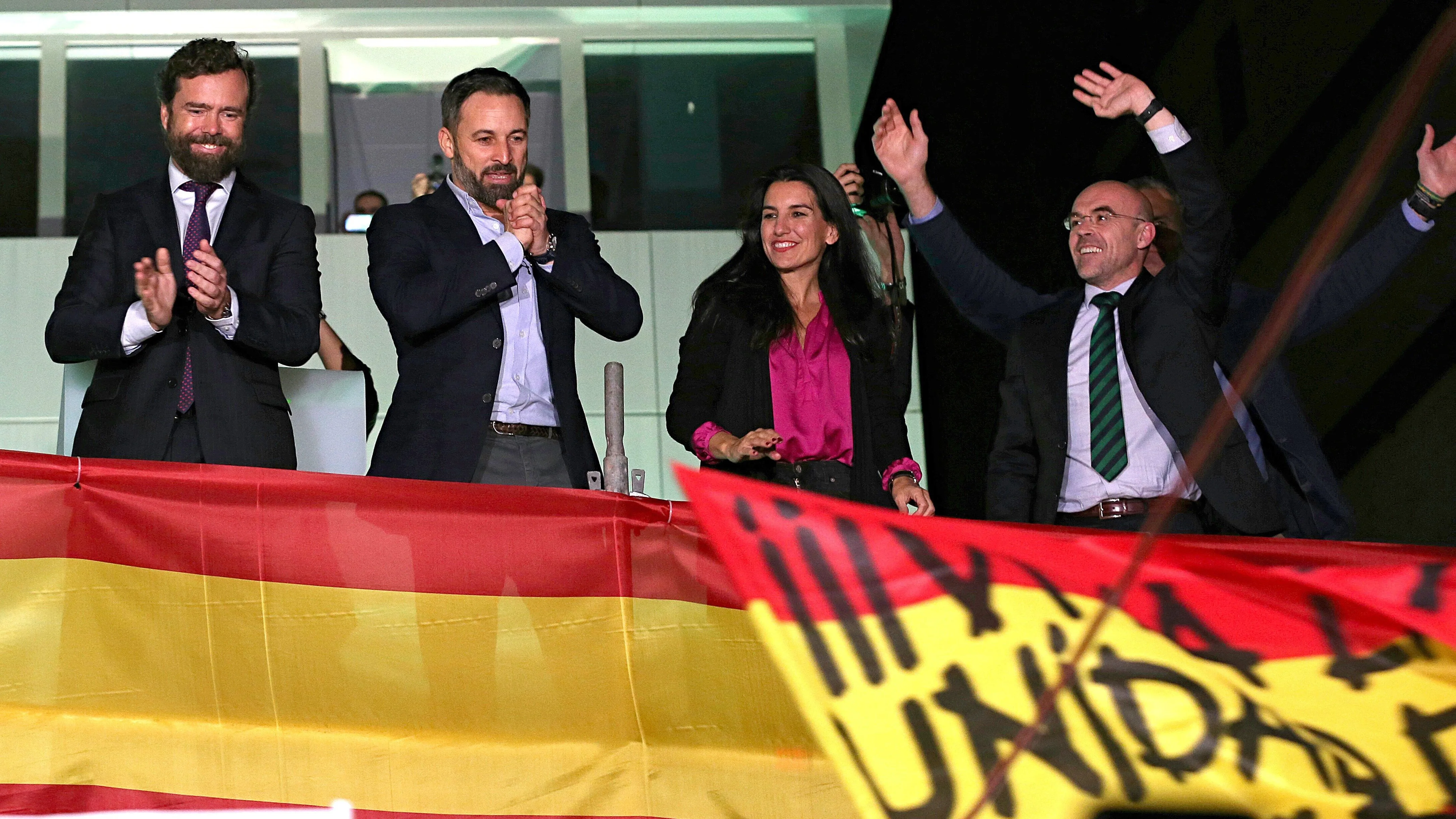 Espinosa de los Monteros, Abascal y Monasterio celebran los resultados del 10N