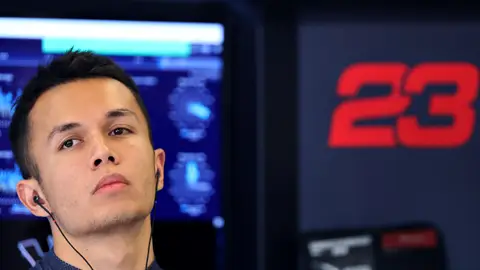 Alexander Albon seguirá como piloto de Red Bull Alexander Albon seguirá como piloto de Red Bull