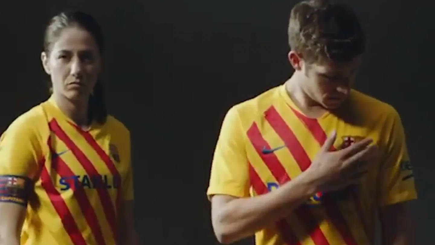 La nueva camiseta del FC Barcelona basándose en la 'senyera' La nueva camiseta del FC Barcelona basándose en la 'senyera'