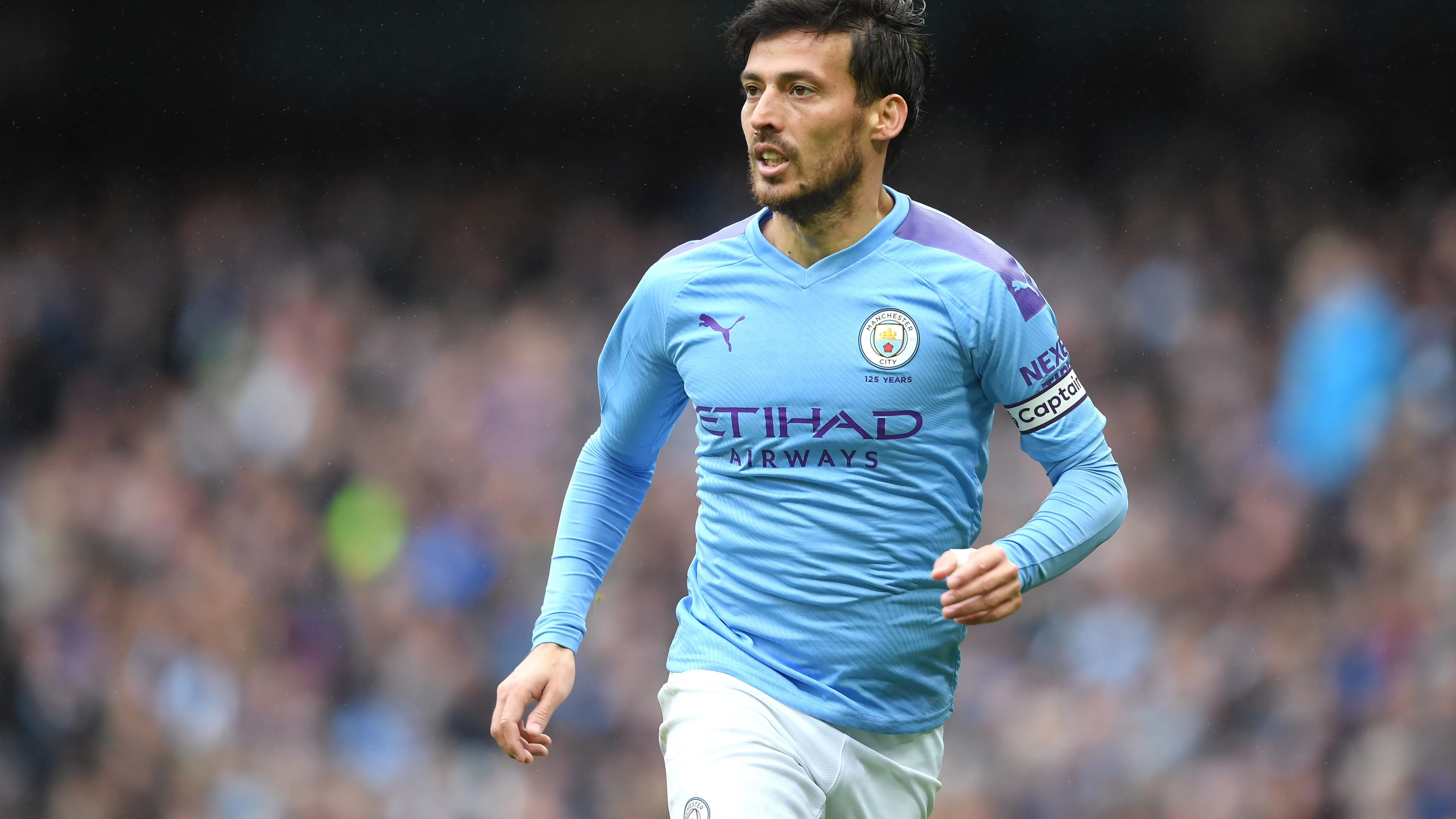 David Silva, durante un partido con el Manchester City