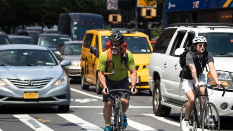 Ciclistas por la ciudad Ciclistas por la ciudad