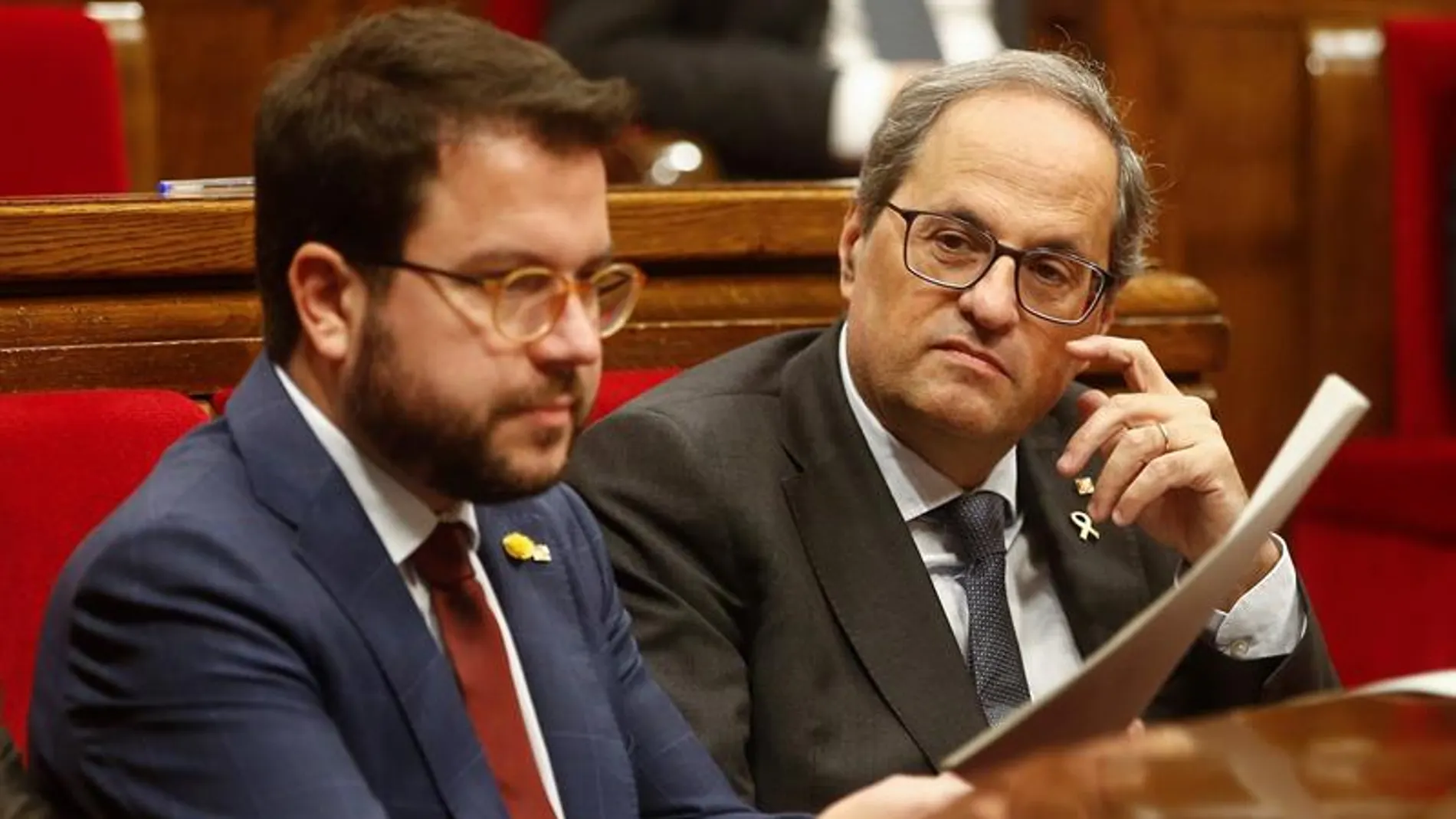 Pere Aragonés y Quim Torra en el Parlament catalán