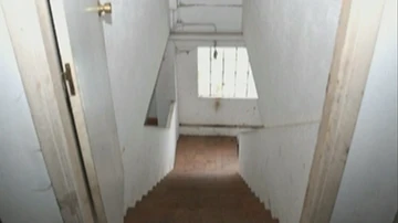 Caso Diana Quer | Imagen de unas escaleras en el interior de la nave de Asados