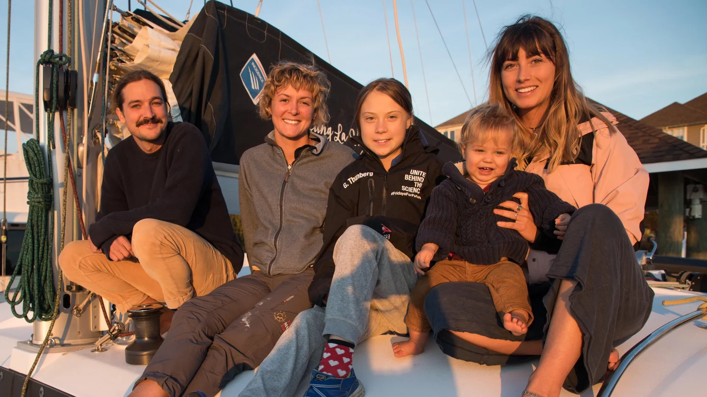 Greta Thunberg, a bordo del catamarán que la traerá hasta Europa Greta Thunberg, a bordo del catamarán que la traerá hasta Europa