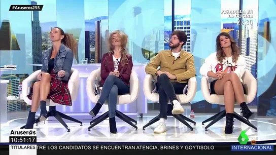 El momentazo musical en Aruser@s al ritmo de Lina Morgan y Raffaella Carrà El momentazo musical en Aruser@s al ritmo de Lina Morgan y Raffaella Carrà