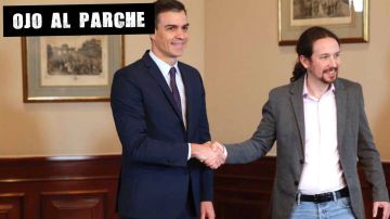 Pedro Sánchez y Pablo Iglesias en la firma del preacuerdo de Gobierno