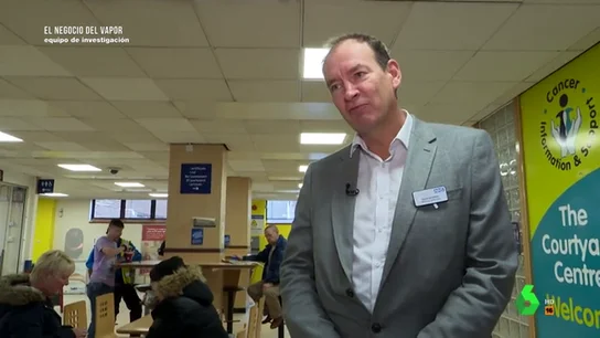 Director de un hospital de Reino Unido en el que permiten el vapeo Director de un hospital de Reino Unido en el que permiten el vapeo