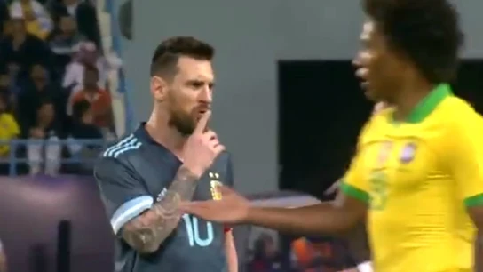 Lionel Messi manda callar a Tite Lionel Messi manda callar a Tite