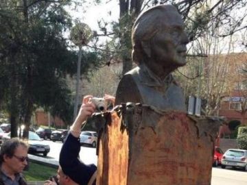 Estatua de La Pasionaria en Rivas Estatua de La Pasionaria en Rivas