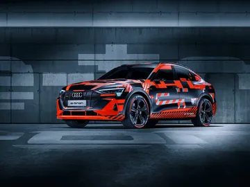 Teaser Audi e-tron Sportback Teaser Audi e-tron Sportback
