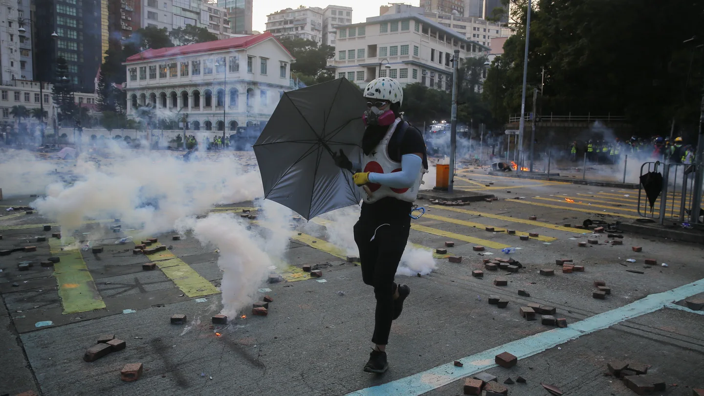 Gas lacrimógeno en Hong Kong durante las protestas Gas lacrimógeno en Hong Kong durante las protestas