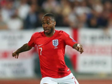 Sterling, con Inglaterra Sterling, con Inglaterra