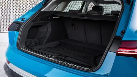 Audi e-Tron 55 Quattro Audi e-Tron 55 Quattro