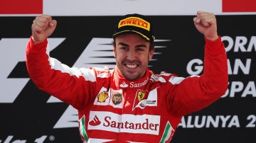 Fernando Alonso celebra una victoria con Ferrari
