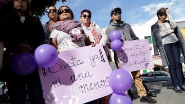 Concentración frente al ayuntamiento del municipio tinerfeño de Granadilla de Abona