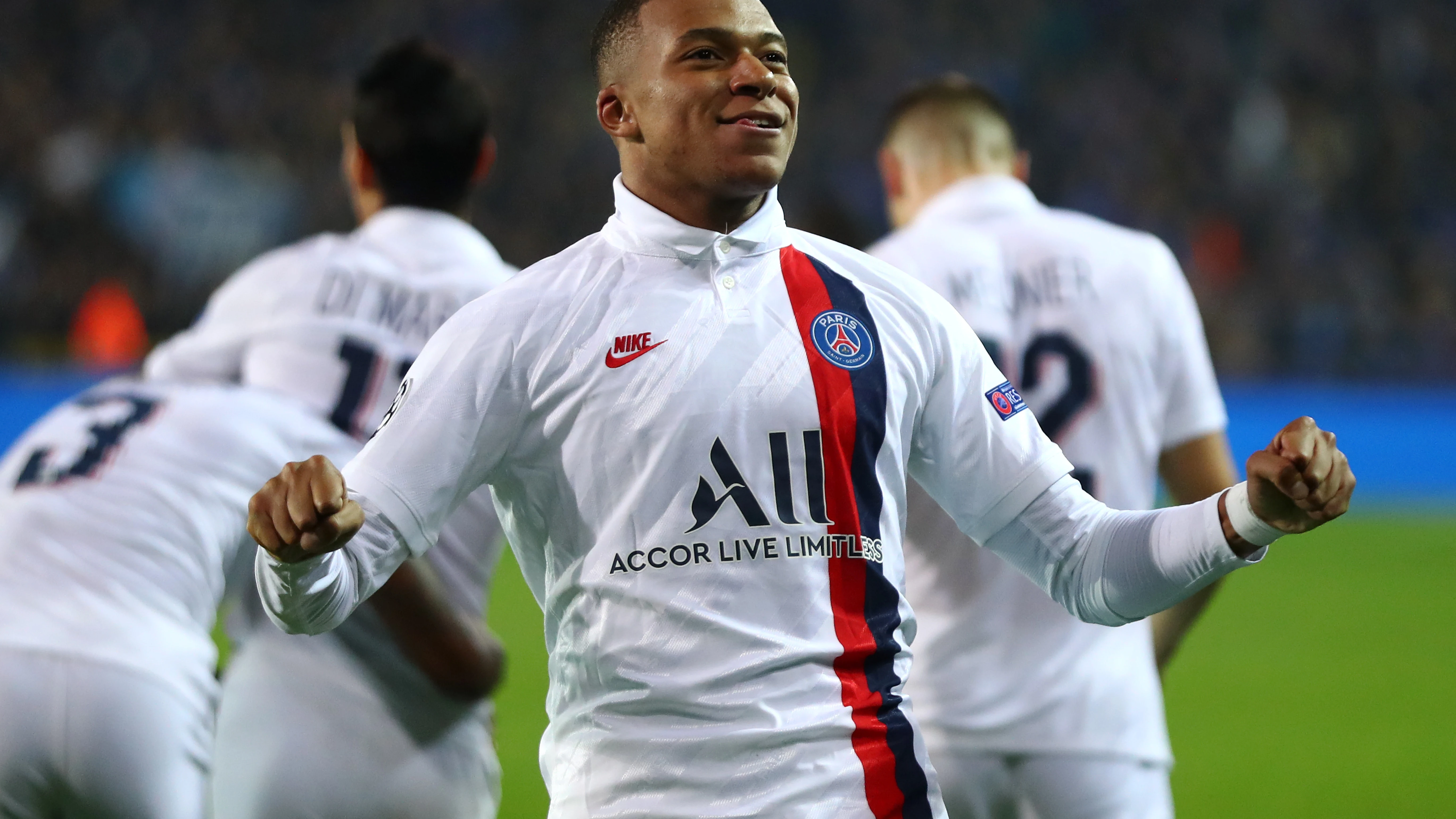 Mbappé celebrando un gol con el PSG