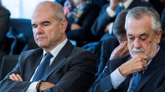 Los expresidentes andaluces Manuel Chaves y José Antonio Griñán Los expresidentes andaluces Manuel Chaves y José Antonio Griñán