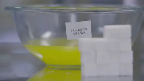 ¿Qué pasa si comparamos el azúcar que hay en los productos chilenos y españoles de la misma marca? ¿Qué pasa si comparamos el azúcar que hay en los productos chilenos y españoles de la misma marca?