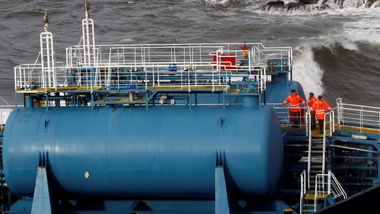 Los trabajos preliminares para empezar la extracción de las 105 toneladas de combustible Los trabajos preliminares para empezar la extracción de las 105 toneladas de combustible