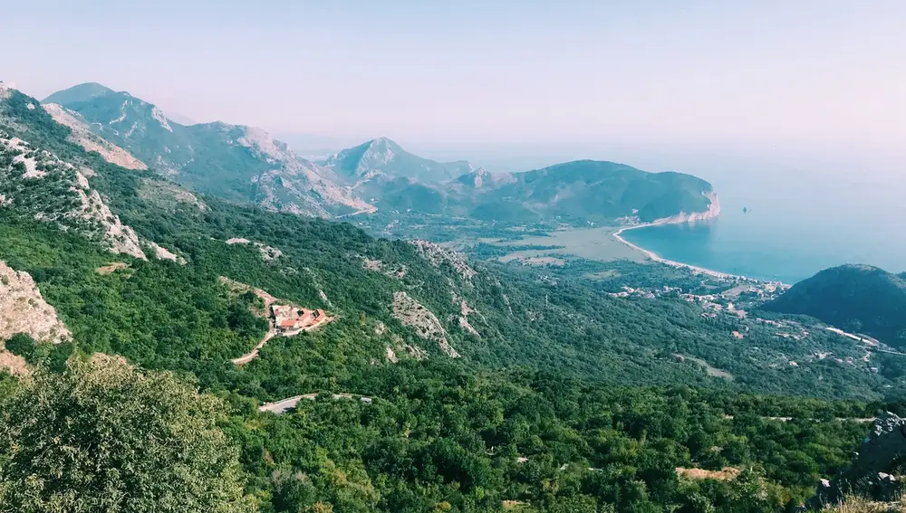 Vista del Adriático desde los Balcanes