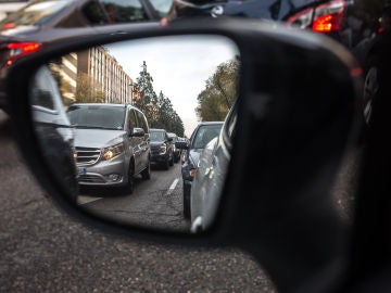 En España hay más de 33 millones de vehículos en circulación y los atasco son el día a día en las ciudades En España hay más de 33 millones de vehículos en circulación y los atasco son el día a día en las ciudades