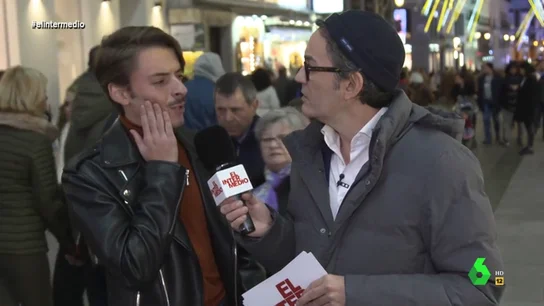 "¿Díaz Ayuso era la que estaba en Andalucía?": Santi Villas descubre lo que saben los españoles sobre la actualidad "¿Díaz Ayuso era la que estaba en Andalucía?": Santi Villas descubre lo que saben los españoles sobre la actualidad