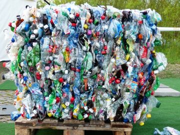 No todos los tipos de plásticos son reciclables.
