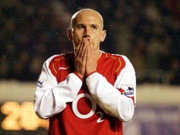 Cygan en un partido disputado con el Arsenal Cygan en un partido disputado con el Arsenal