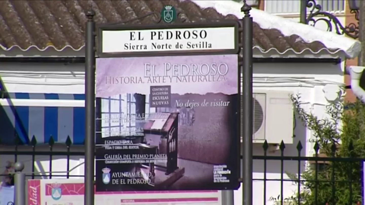 "Cabeza de turco", "buena gente", "arrogante"... hablan los vecinos de Guerrero tras su condena por los ERE "Cabeza de turco", "buena gente", "arrogante"... hablan los vecinos de Guerrero tras su condena por los ERE