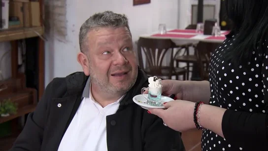 El paso de Chicote por el 'Lolailo', la taberna sin cocina que le saca los colores al chef con su 'mamadita' El paso de Chicote por el 'Lolailo', la taberna sin cocina que le saca los colores al chef con su 'mamadita'