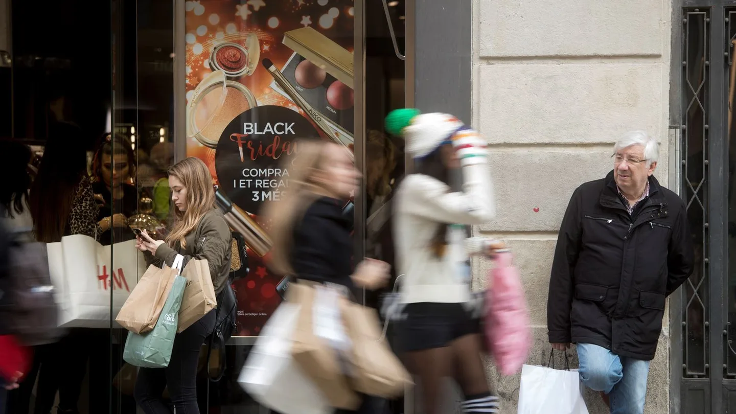 Gente comprando Gente comprando