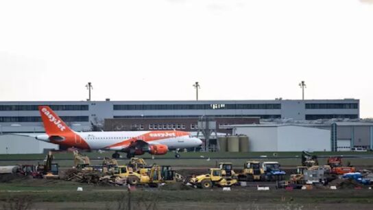 Aeropuerto de Schoenefeld, en la capital de Alemania, Berl&iacute;n.