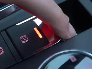 Freno de mano eléctrico: ¿Cuándo se debe usar de forma manual? Freno de mano eléctrico: ¿Cuándo se debe usar de forma manual?