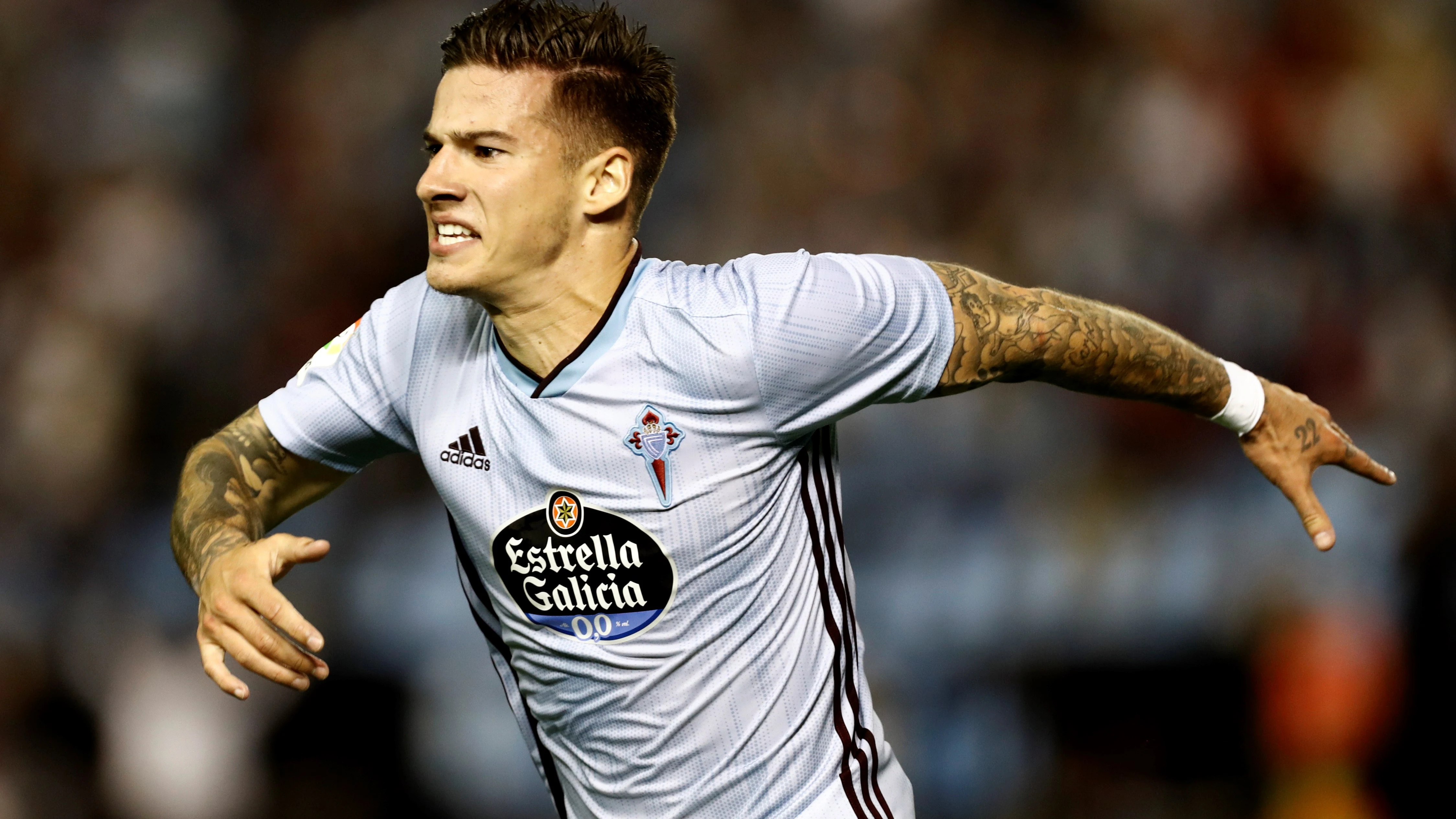 Santi Mina, en un partido con el Celta de Vigo.