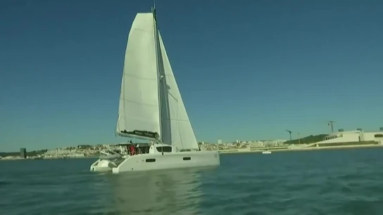 El catamarán en el que viaja Thunberg llega a Lisboa El catamarán en el que viaja Thunberg llega a Lisboa