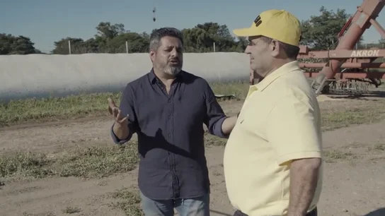 Enviado Especial habla con el polémico 'príncipe de la soja': "Parece que viene de Greenpeace, lo van a correr acá" Enviado Especial habla con el polémico 'príncipe de la soja': "Parece que viene de Greenpeace, lo van a correr acá"