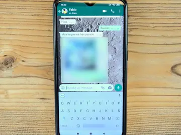 WhatsApp WhatsApp