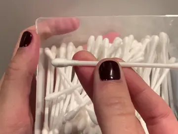 Cómo limpiar tus oídos gratis y sin bastoncillos Cómo limpiar tus oídos gratis y sin bastoncillos