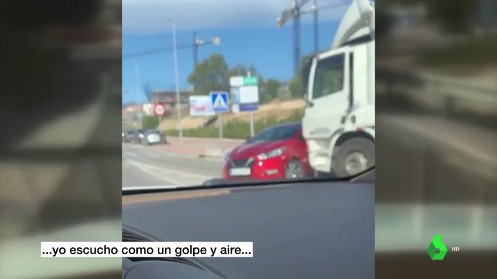 Habla el camionero que arrastró un vehículo más de medio kilómetro: "Pensaba que había reventado una rueda"