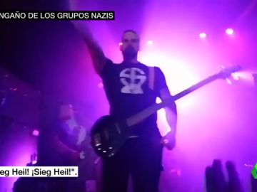 Imagénes del concierto neonazi en la sala Caracol: los saludos hitlerianos y las camisetas con esvásticas que se vieron Imagénes del concierto neonazi en la sala Caracol: los saludos hitlerianos y las camisetas con esvásticas que se vieron