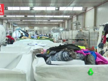 Imagen de reciclaje de ropa Imagen de reciclaje de ropa