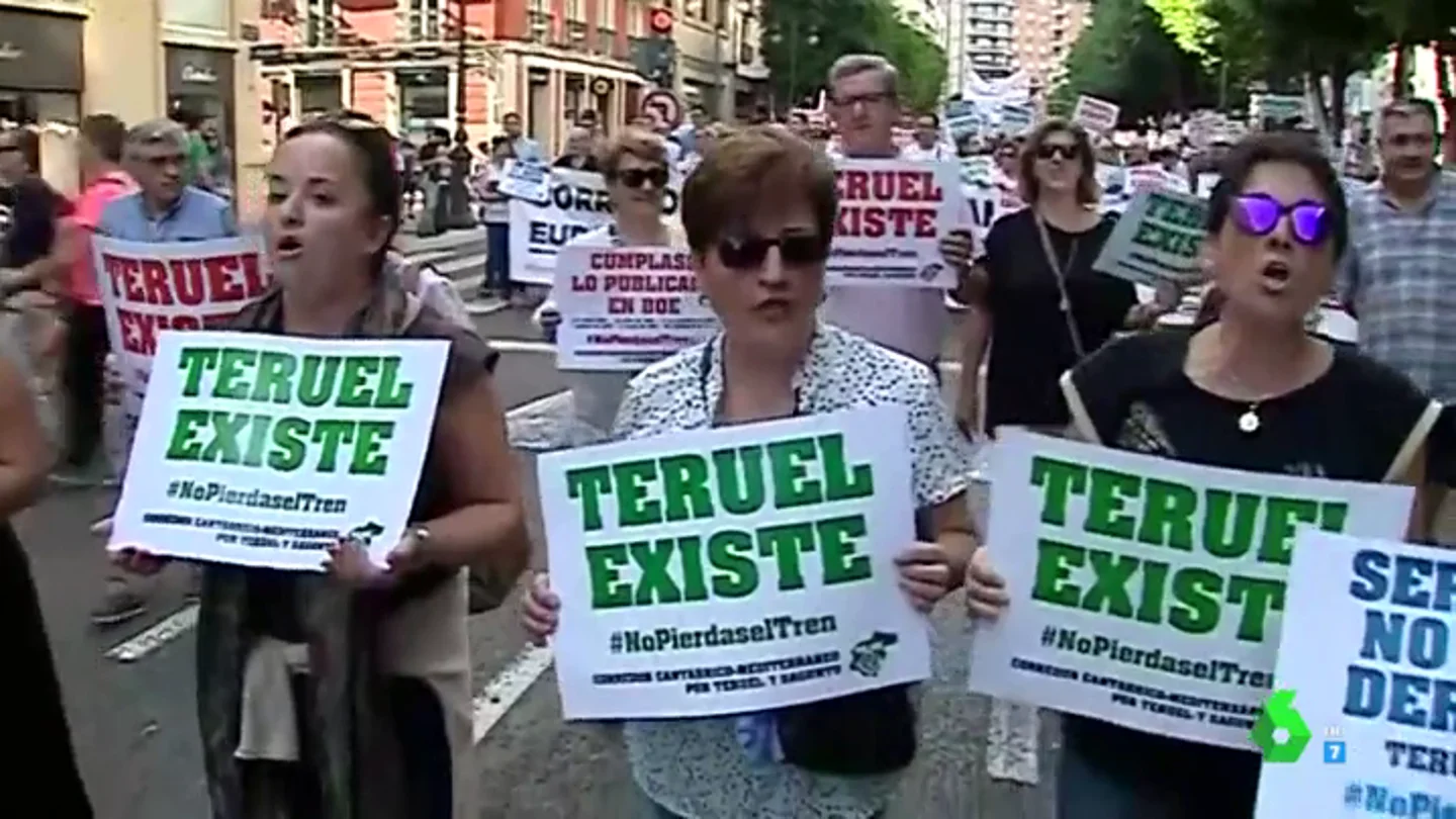 La eterna lucha de 'Teruel Existe', o cómo una movilización ciudadana logró irrumpir en la política 20 años después La eterna lucha de 'Teruel Existe', o cómo una movilización ciudadana logró irrumpir en la política 20 años después
