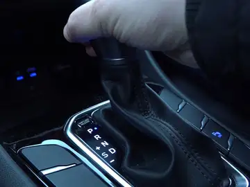 Cambio automático o manual: ¿cuál me conviene para mi futuro coche? Diferencias entre el cambio manual y el automático
