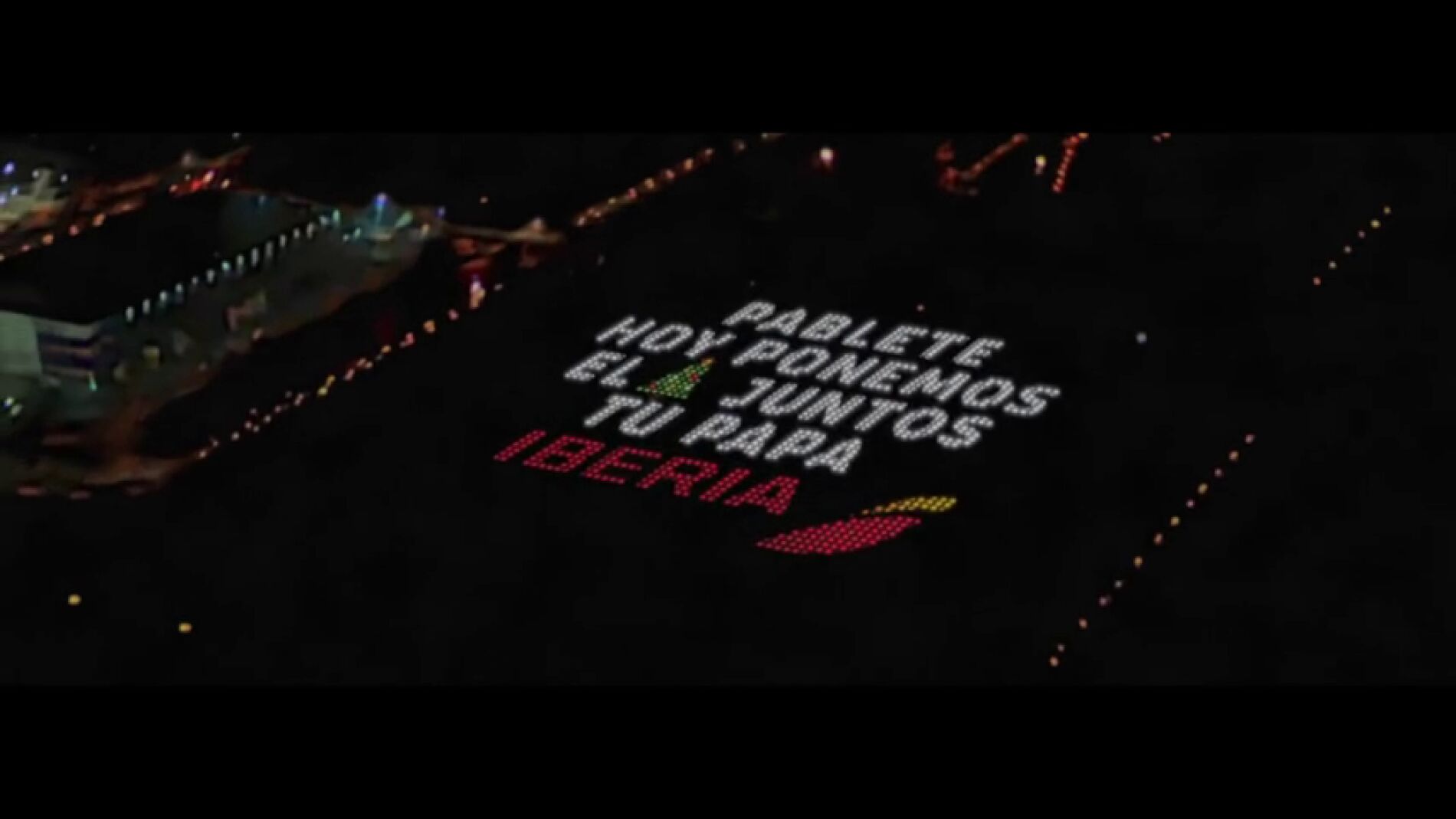 Iberia permite mandar un mensaje navideño a 1000 pies de altura