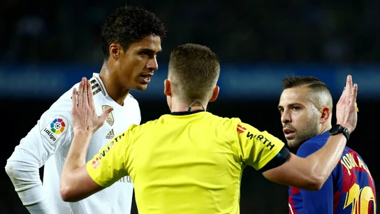 Varane protesta a Hernández Hernández Varane protesta a Hernández Hernández