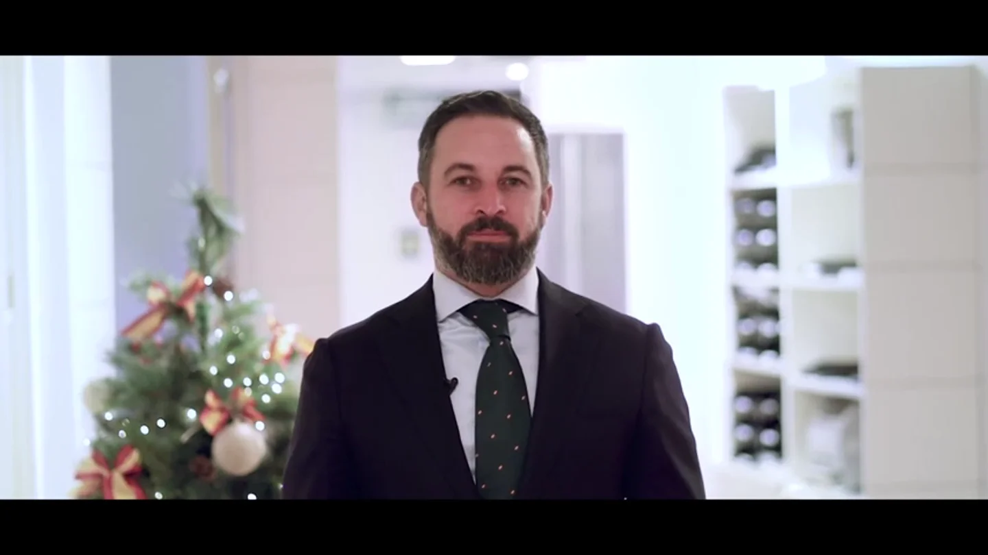 Los diputados de Vox felicitan la Navidad con un vídeo: "Por la defensa de nuestras fronteras y los hogares y barrios seguros" Los diputados de Vox felicitan la Navidad con un vídeo: "Por la defensa de nuestras fronteras y los hogares y barrios seguros"
