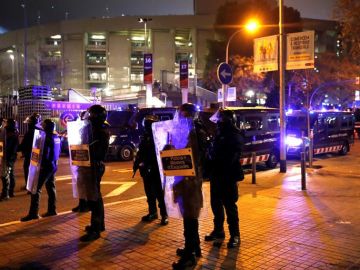 Los Mossos d'Esquadra. Los Mossos d'Esquadra.