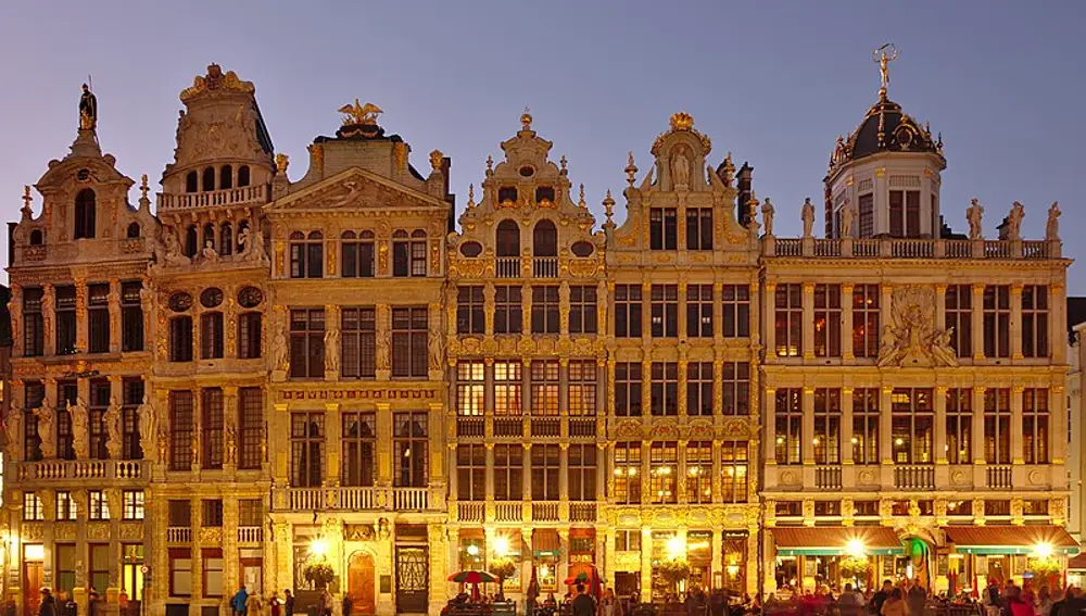 Bruselas cierra bares y restaurantes por un mes por el coronavirus